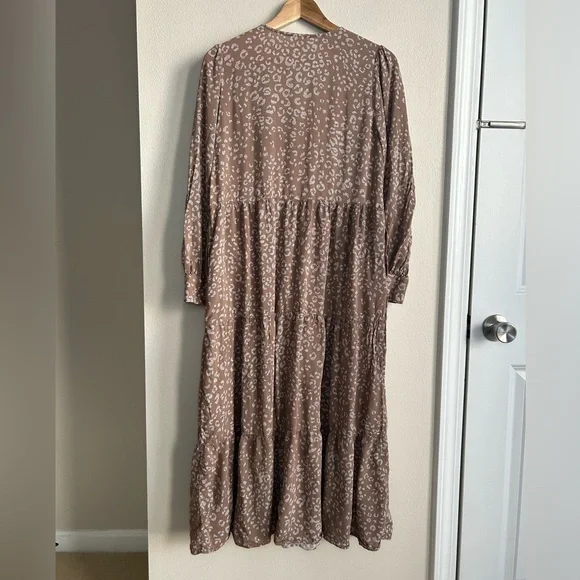 A New Day Layered Tiered Brown Leopard Print Long Sleeves V Neck Midi Dress Sz M - Picture 7 of 7
